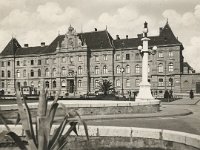 Obrtna škola, Trg kralja Aleksandra (današnji Trg Republike Hrvatske), oko 1930. godine
